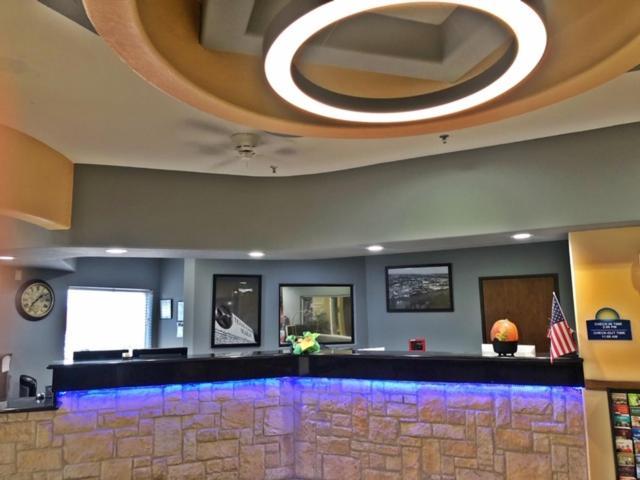 Robinson Inn And Suites Екстер'єр фото